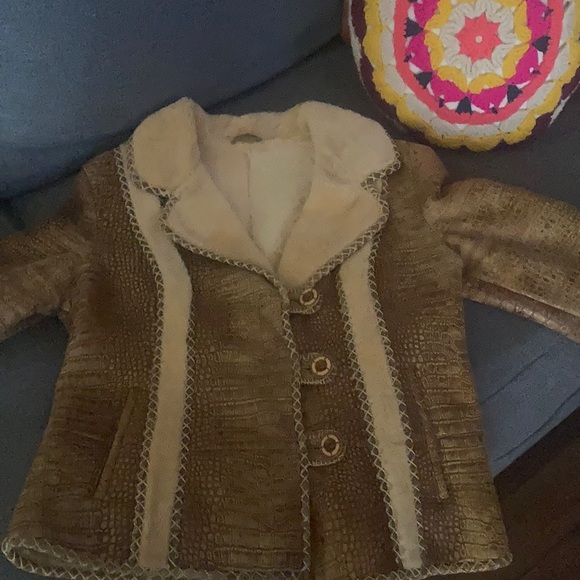 One of a kind vintage Shearling leather fur jacket. Retails for 2300 . Get now!! - Picture 1 of 6